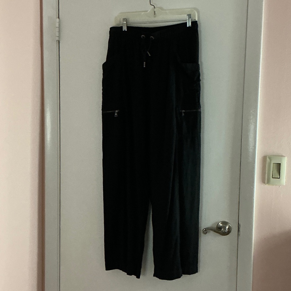DKNY Woman’s  Black linen  Pants